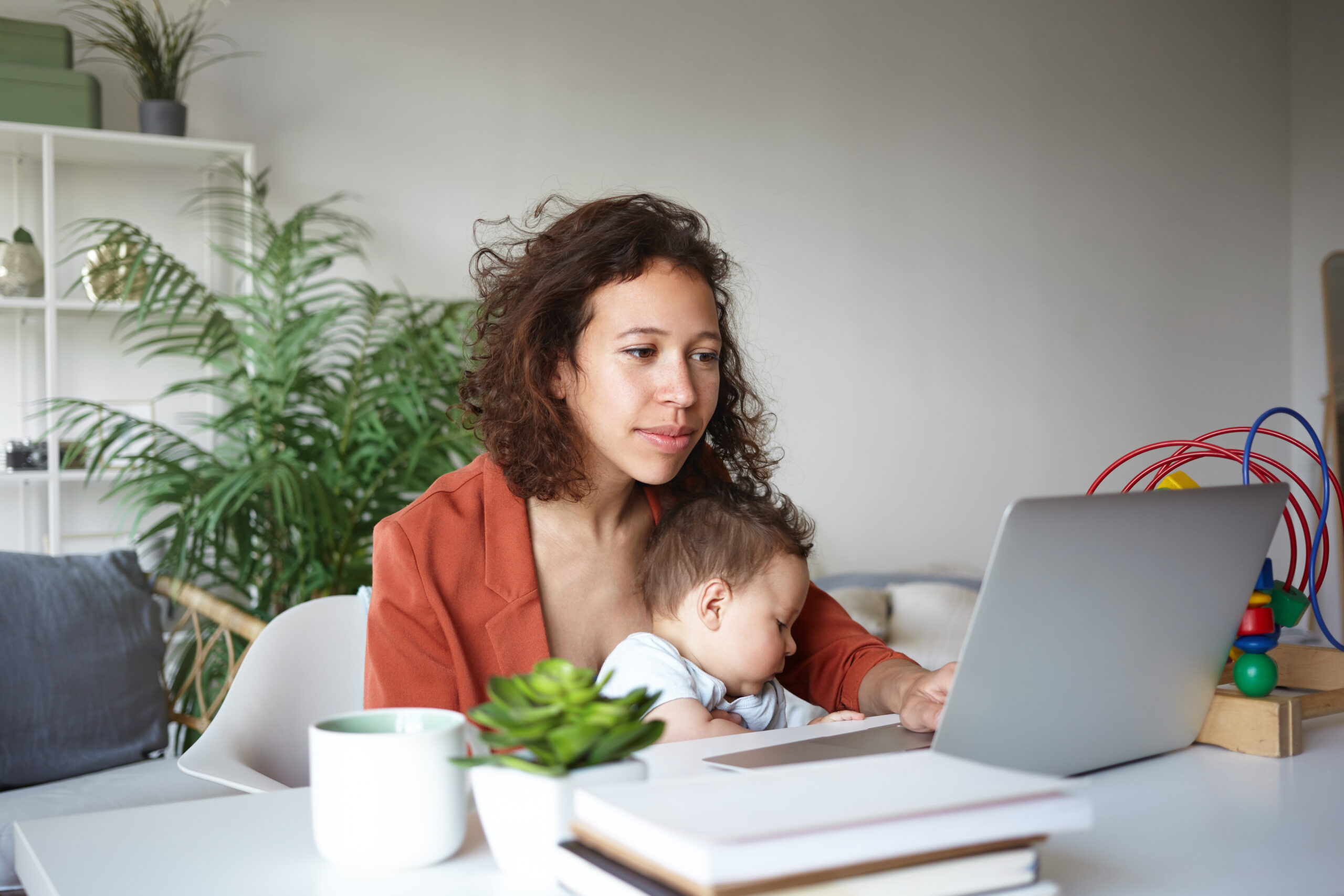 Balancing Working Motherhood: Tips for Success