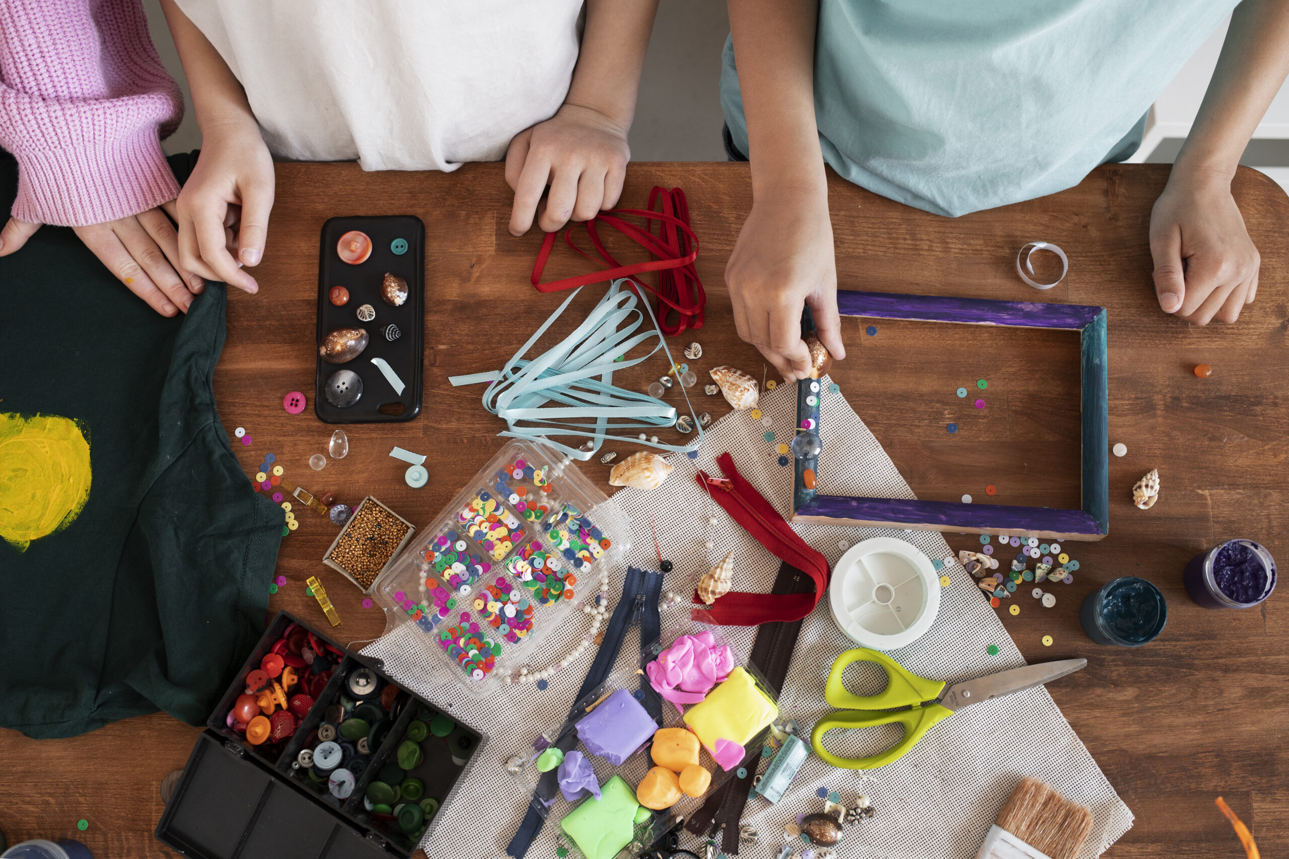 Fun Crafts with Kids: Bonding Without the Mess