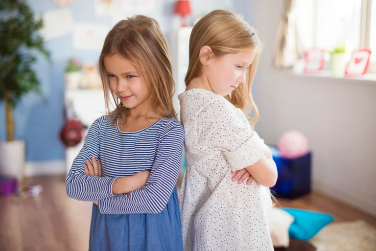 Tips to solve sibling fights